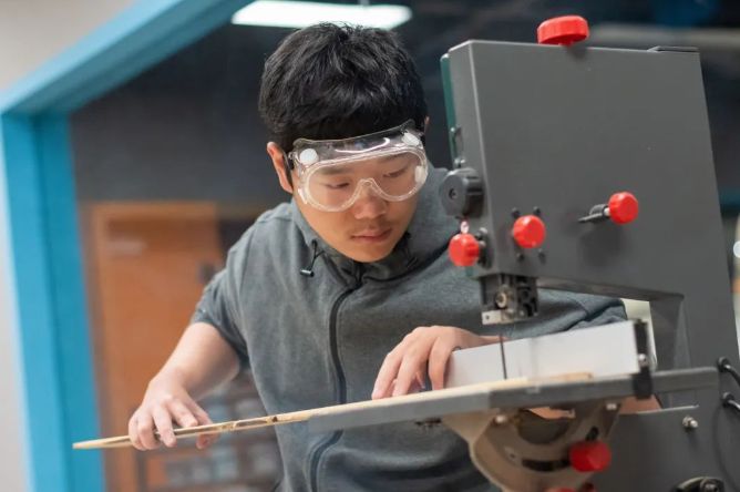 降低留学成本：大学奖学金申请窍门 Affordable College: Global Scholarships(图5)