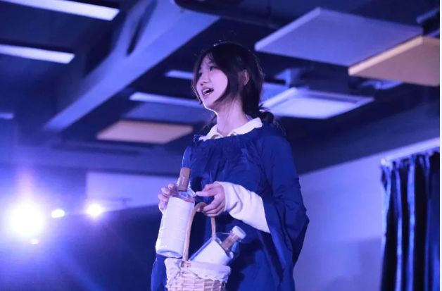 【大连华美毕业生故事】启航大连，我将与总统夫人做校友(图1)